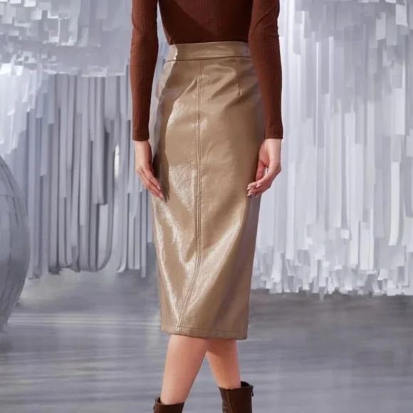 Faux leather midi skirt - Picture 3 of 3